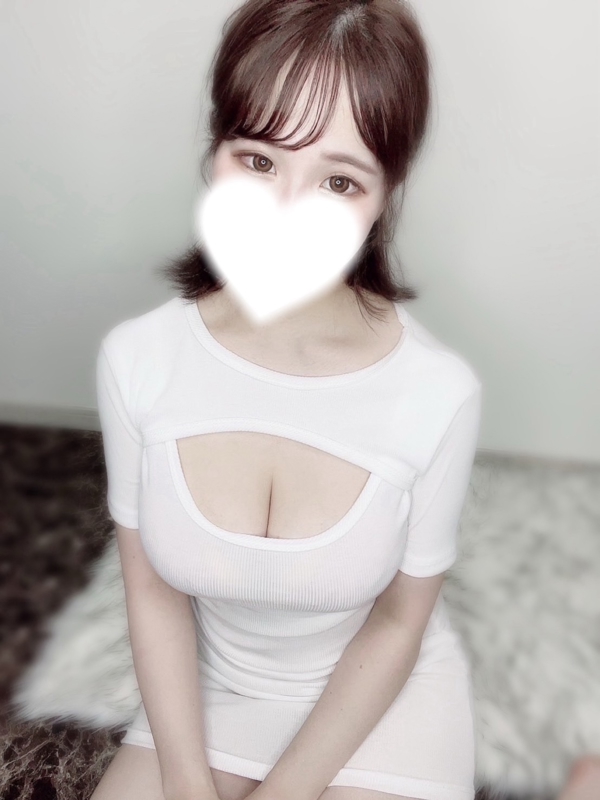 七瀬 しおり (26)