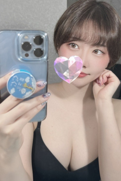 姫川 もも(23)