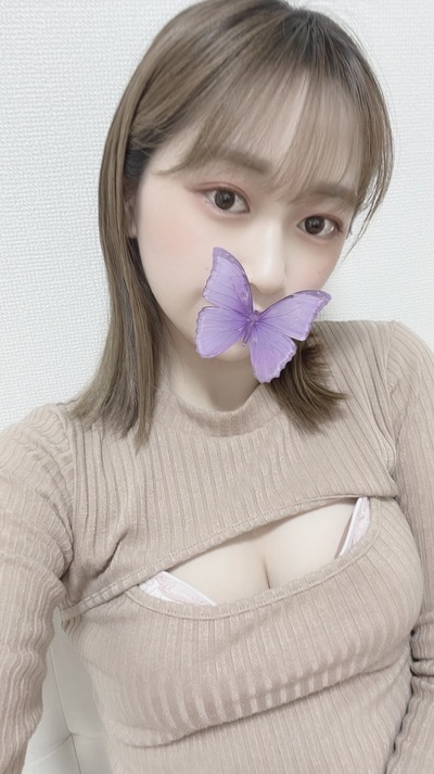 青山 りん (24)